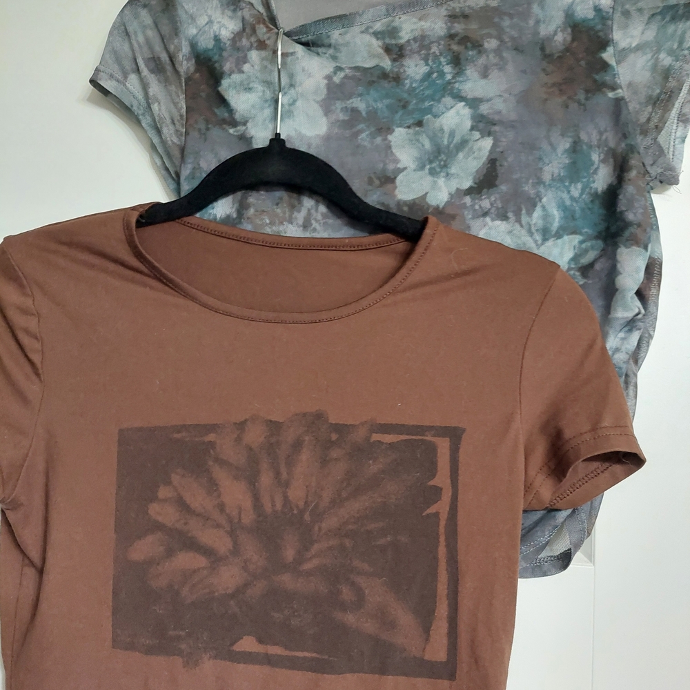 Women's Small Blue Floral Mesh Top Bundle Brown Flower Graphic Cotton Top